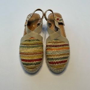 Multicolor open heeled, closed toe flats